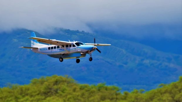 Hawaiian Inter Island Flights 5 Booking Tips Airline Comparison   Makani Kai Air Caravan Airplane 1 620x347 